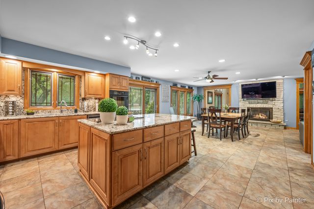 2917 Pleasant Drive, Mchenry, IL 60051