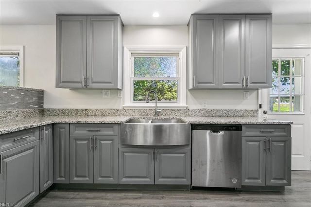 314 Martha Lee DR, Hampton, VA 23666