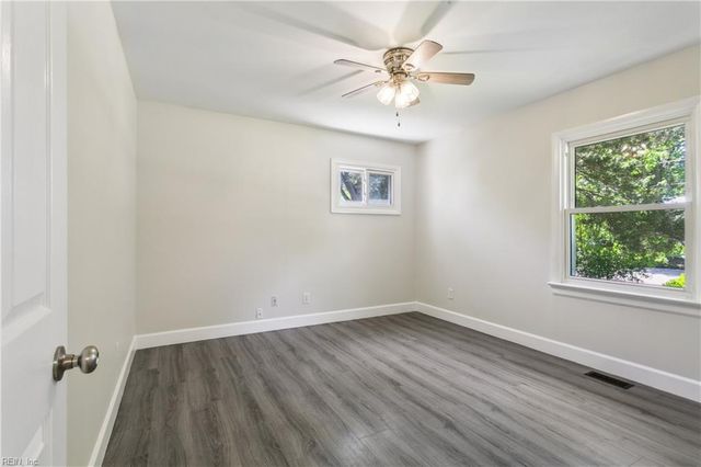 314 Martha Lee DR, Hampton, VA 23666
