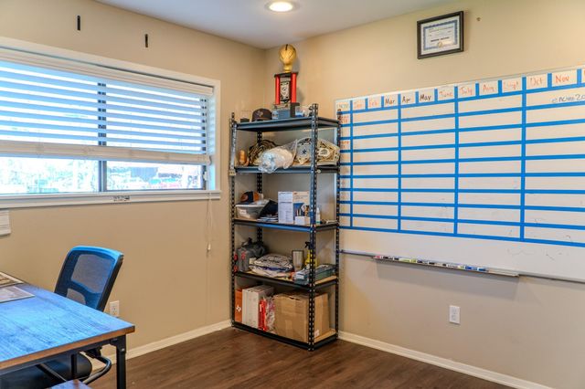 4959 Highway 90, Alleyton, TX 78935