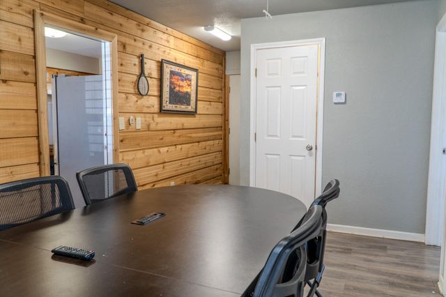 4959 Highway 90, Alleyton, TX 78935