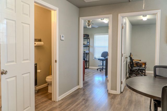 4959 Highway 90, Alleyton, TX 78935