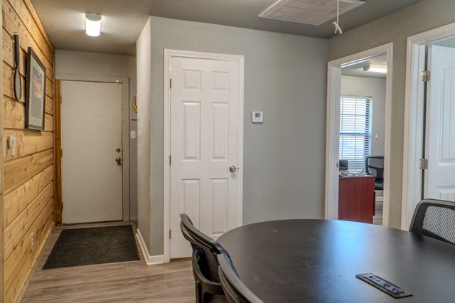 4959 Highway 90, Alleyton, TX 78935