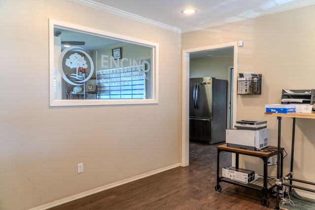 4959 Highway 90, Alleyton, TX 78935