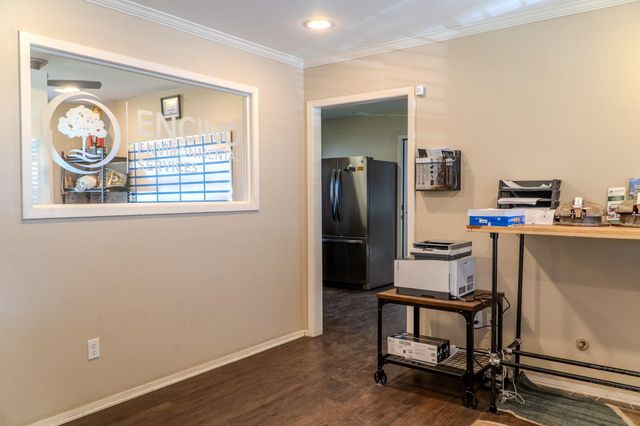 4959 Highway 90, Alleyton, TX 78935