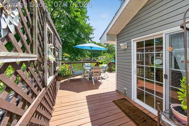 744 S Park Street, Highland, MI 48356
