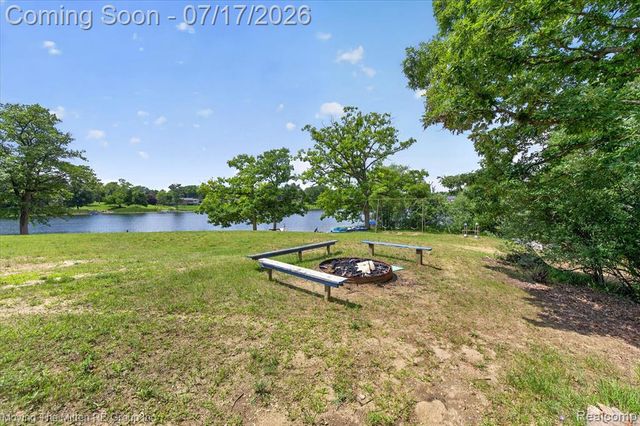 744 S Park Street, Highland, MI 48356