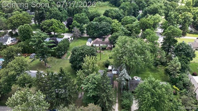 744 S Park Street, Highland, MI 48356