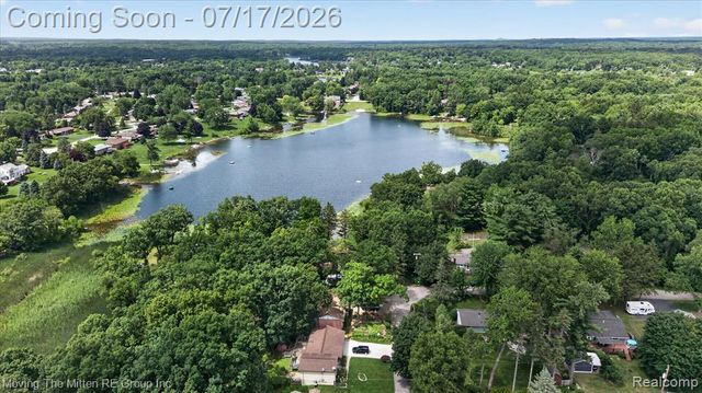 744 S Park Street, Highland, MI 48356