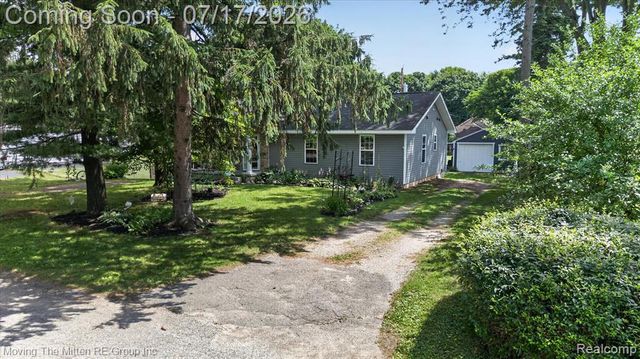 744 S Park Street, Highland, MI 48356