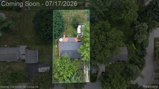 744 S Park Street, Highland, MI 48356