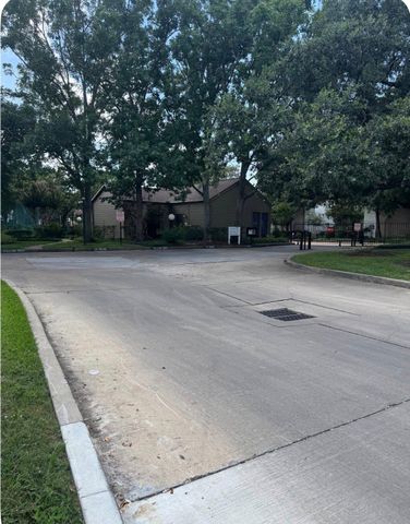 10051 Westpark Drive 261, Houston, TX 77042