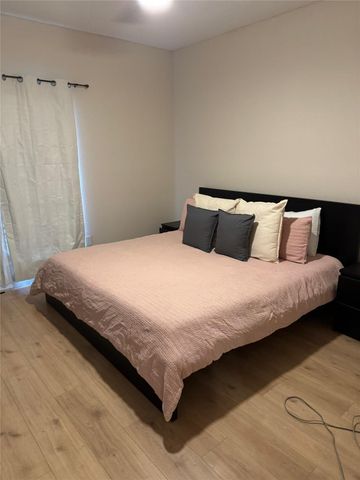 10051 Westpark Drive 261, Houston, TX 77042