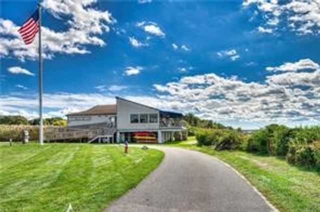 78 Windward Lane, Bristol, RI 02809
