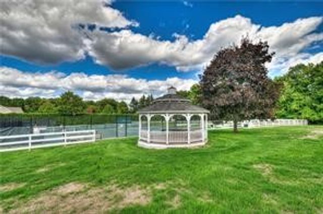 78 Windward Lane, Bristol, RI 02809