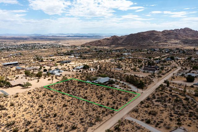 207 Onaga Trail, Joshua Tree, CA 92252
