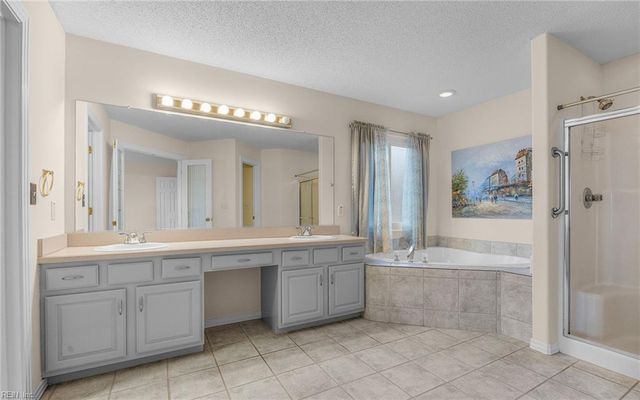 948 Sandoval DR, Virginia Beach, VA 23454