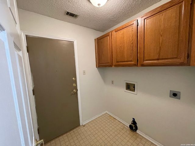 3624 ELM CT, Schertz, TX 78108