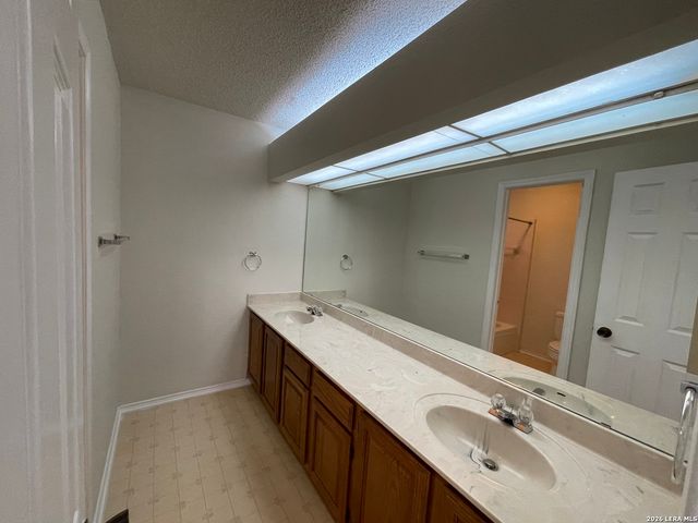 3624 ELM CT, Schertz, TX 78108