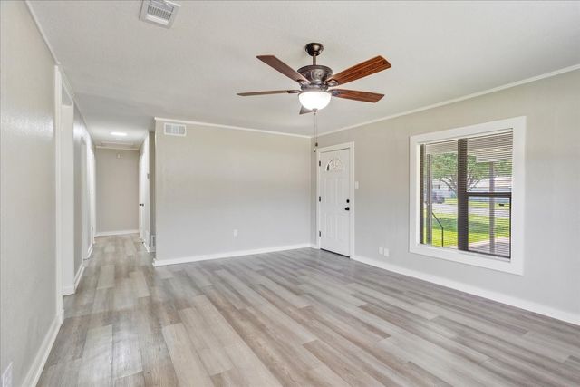 1815 W Brockett Street, Sherman, TX 75092
