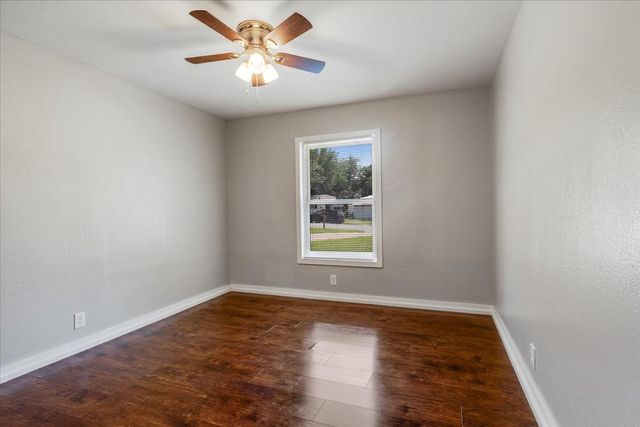 1815 W Brockett Street, Sherman, TX 75092