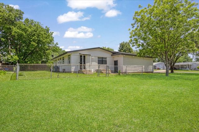 1815 W Brockett Street, Sherman, TX 75092