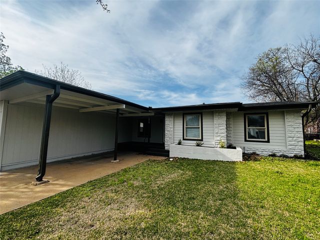 1815 W Brockett Street, Sherman, TX 75092
