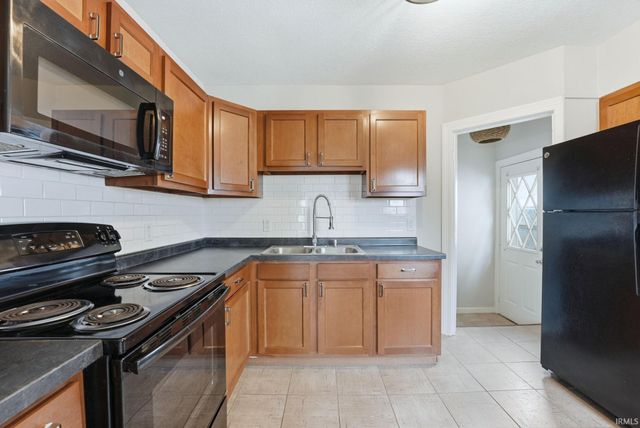 4326 Fairfield Avenue, Fort Wayne, IN 46807