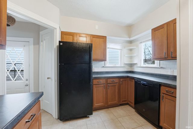 4326 Fairfield Avenue, Fort Wayne, IN 46807