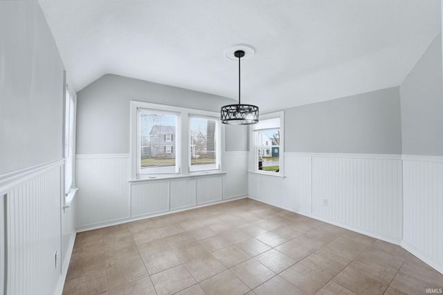 4326 Fairfield Avenue, Fort Wayne, IN 46807