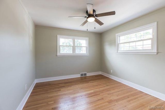 2800 Marian Drive, Trenton, MI 48183