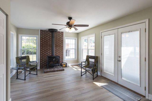 2800 Marian Drive, Trenton, MI 48183