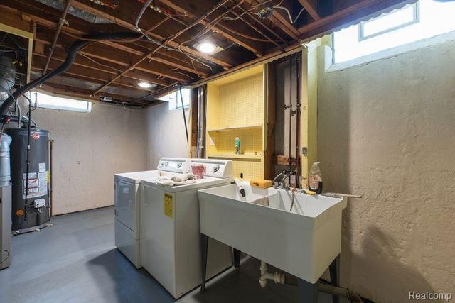 2800 Marian Drive, Trenton, MI 48183