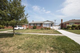 2800 Marian Drive, Trenton, MI 48183