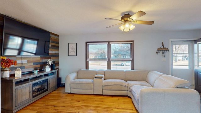 1016 W Elm Street, Lake City, MN 55041