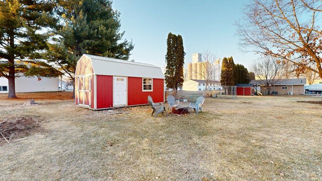 1016 W Elm Street, Lake City, MN 55041