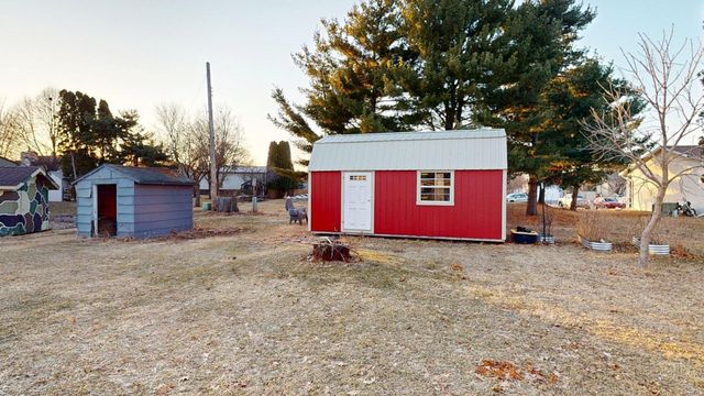 1016 W Elm Street, Lake City, MN 55041