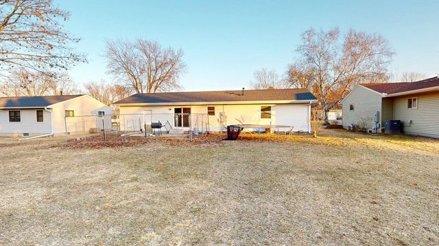 1016 W Elm Street, Lake City, MN 55041