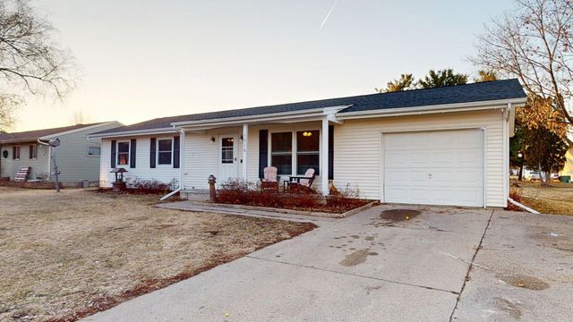 1016 W Elm Street, Lake City, MN 55041