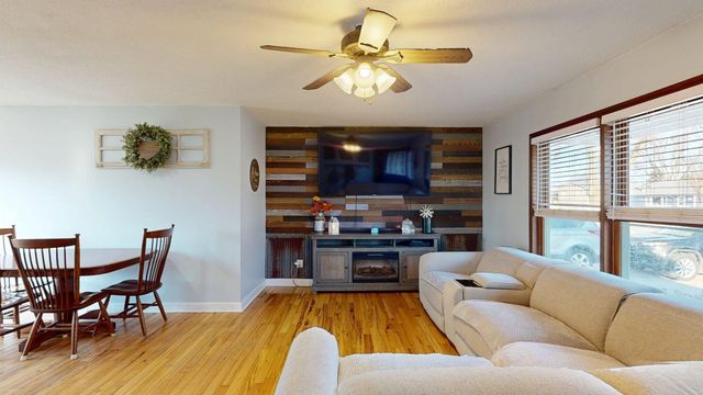 1016 W Elm Street, Lake City, MN 55041