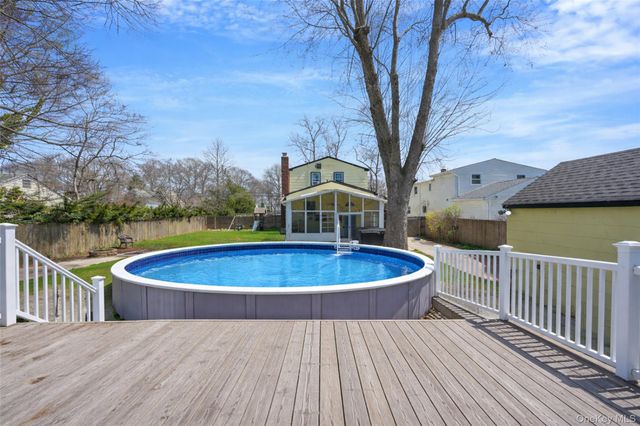 326 Litchfield Avenue, Babylon, NY 11702