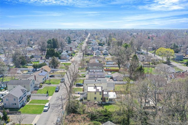 326 Litchfield Avenue, Babylon, NY 11702