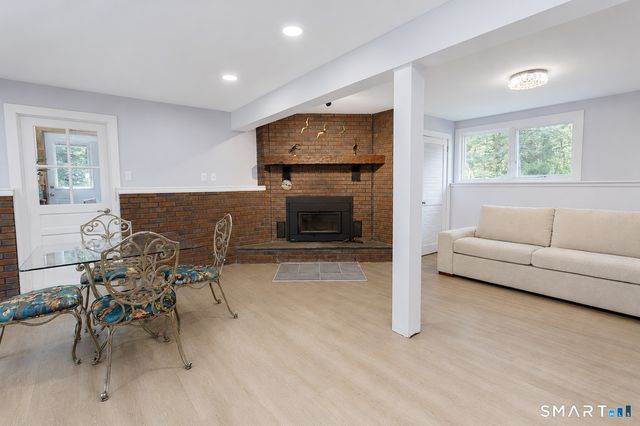 12 Villa Louisa Road, Bolton, CT 06043