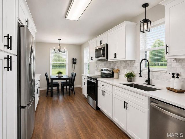 206 E Clement Street, De Soto, MO 63020