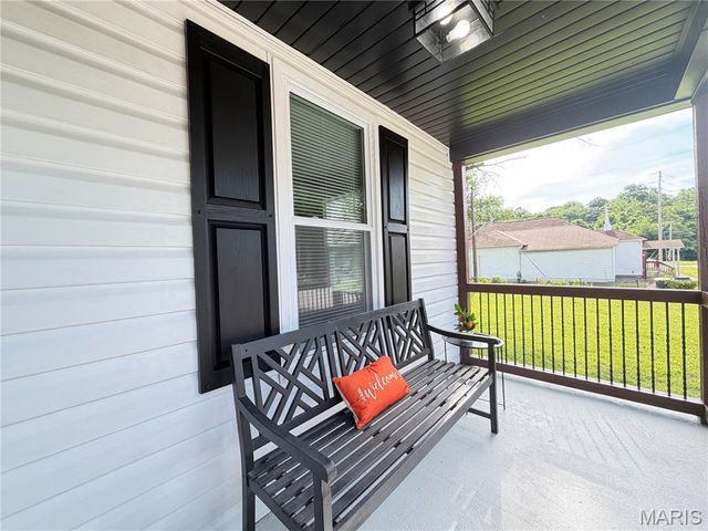 206 E Clement Street, De Soto, MO 63020