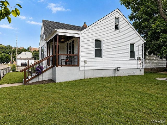 206 E Clement Street, De Soto, MO 63020