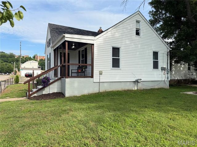 206 E Clement Street, De Soto, MO 63020