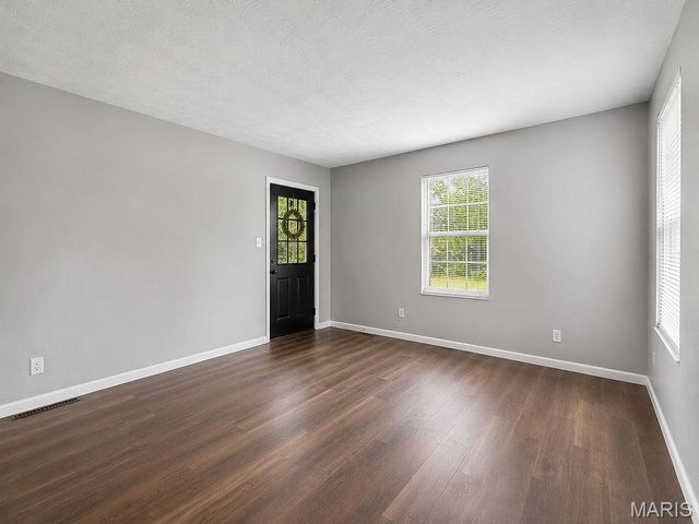 206 E Clement Street, De Soto, MO 63020