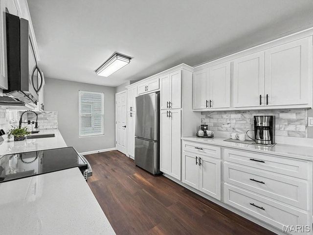 206 E Clement Street, De Soto, MO 63020