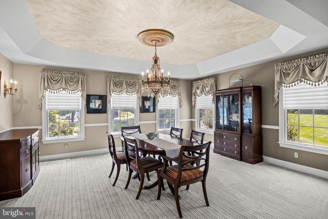 700 BRANDYWINE DR, Moorestown, NJ 08057